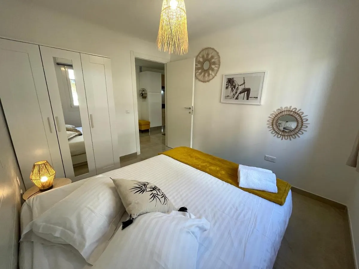 아파트 Superbe Appartement Idealement Situe A 칸느