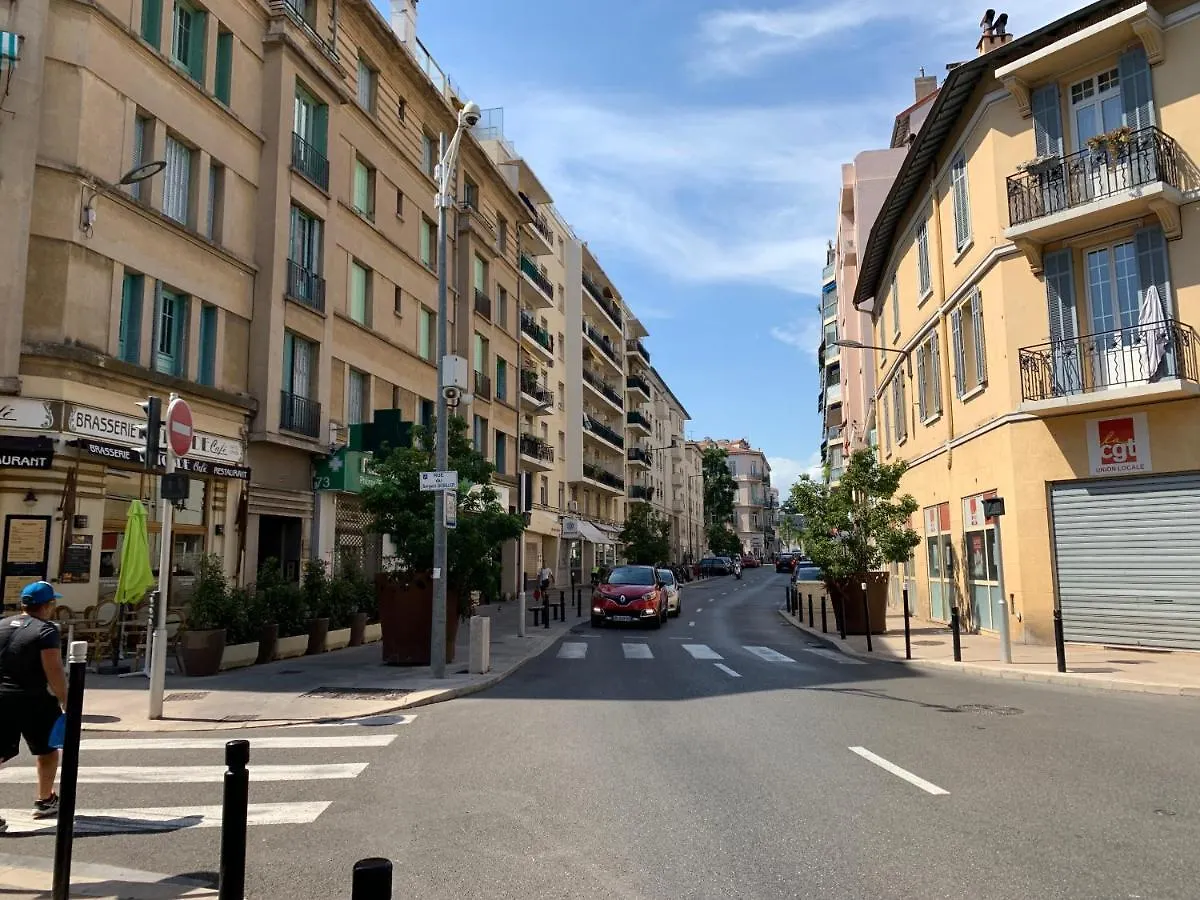 Superbe Appartement Idealement Situe A Cannes